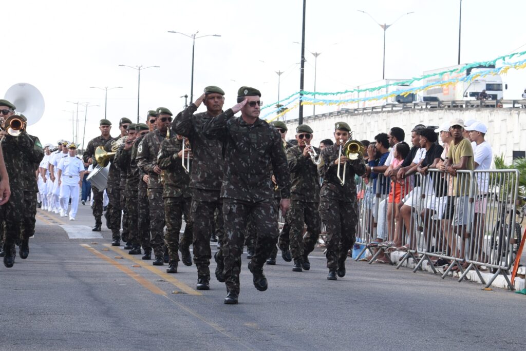 Desfile Cívico em Parnamirim Celebra o 7 de Setembro com Grande Participação