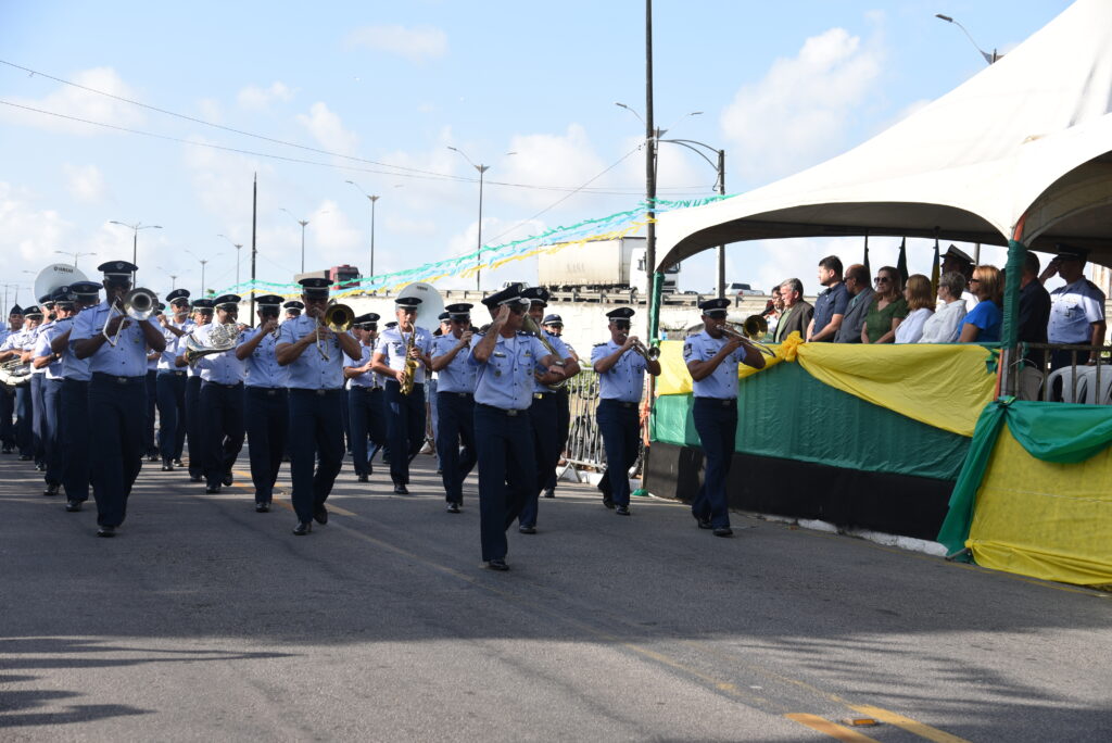 Desfile Cívico em Parnamirim Celebra o 7 de Setembro com Grande Participação