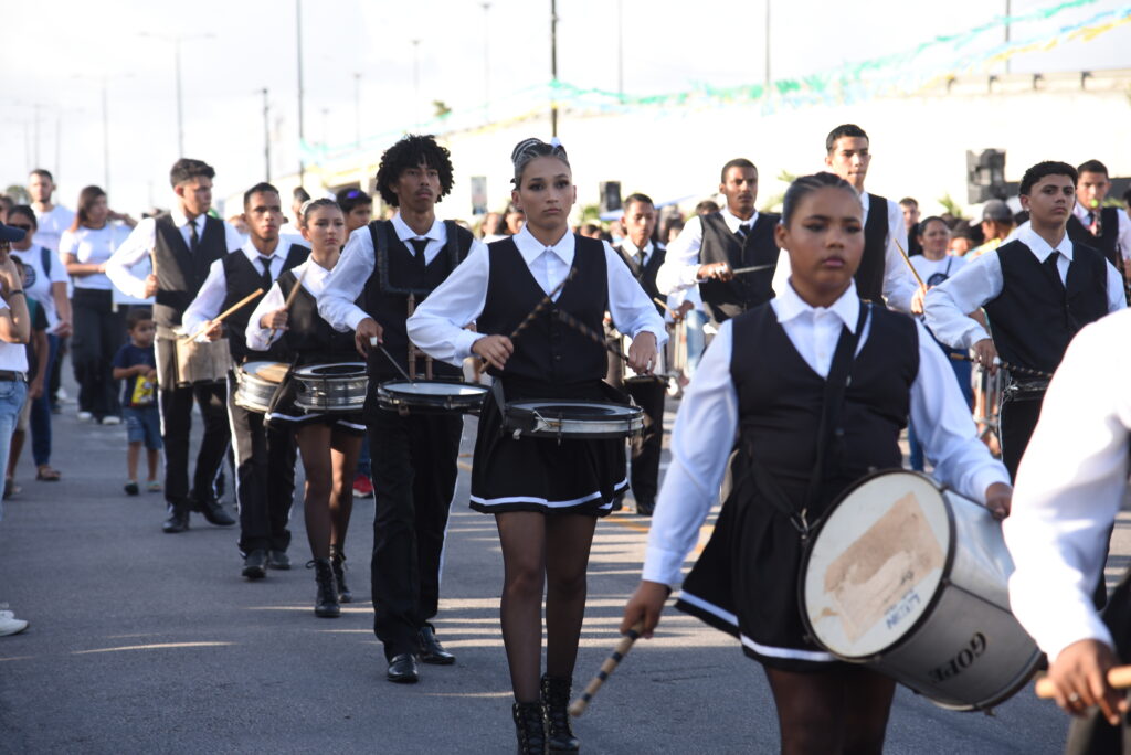 Desfile Cívico em Parnamirim Celebra o 7 de Setembro com Grande Participação