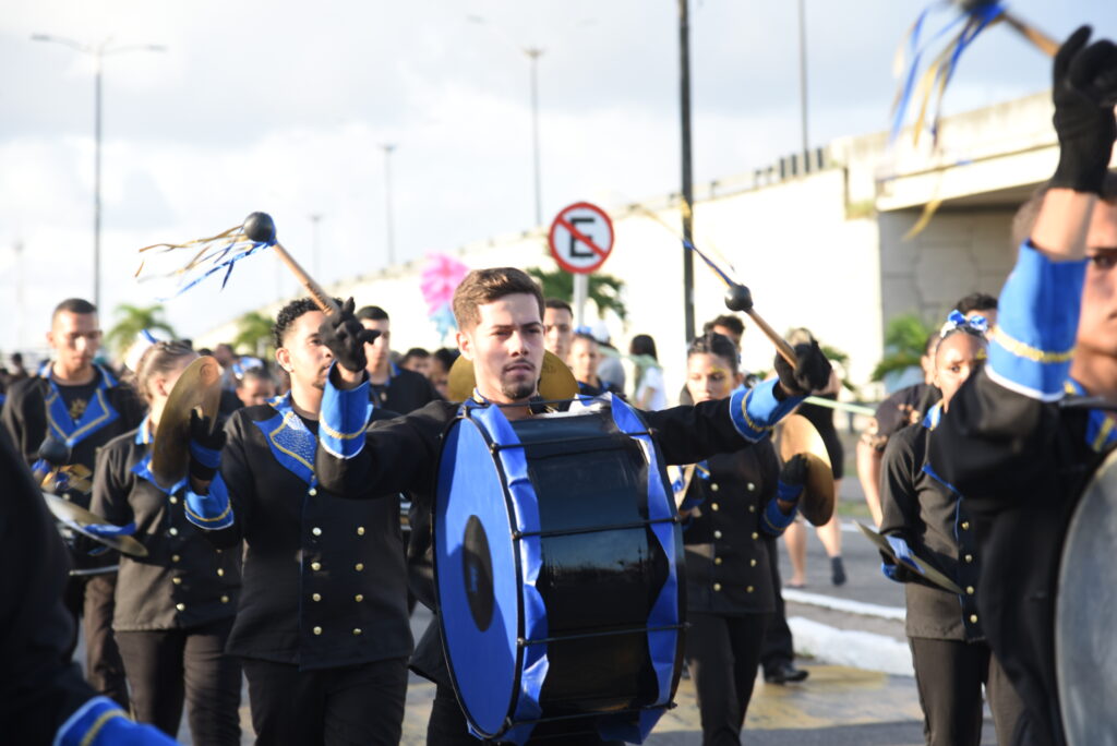 Desfile Cívico em Parnamirim Celebra o 7 de Setembro com Grande Participação