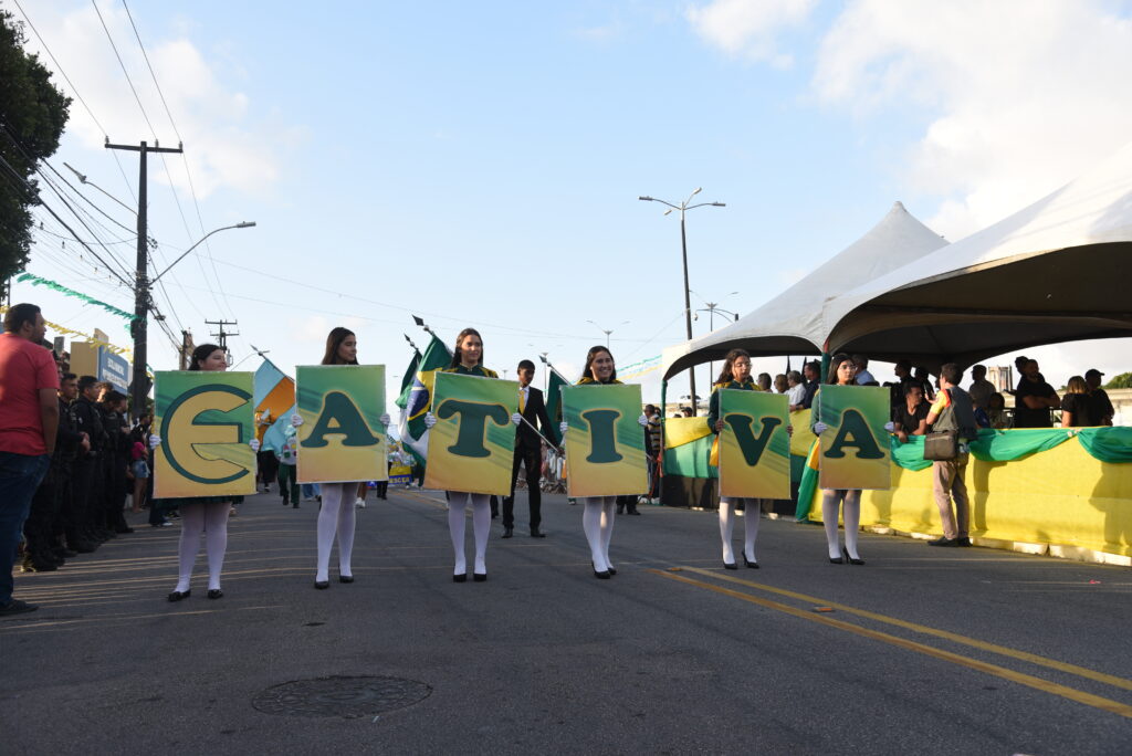 Desfile Cívico em Parnamirim Celebra o 7 de Setembro com Grande Participação