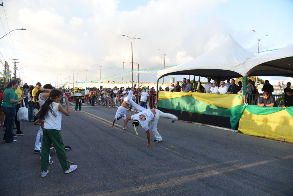 Desfile Cívico em Parnamirim Celebra o 7 de Setembro com Grande Participação