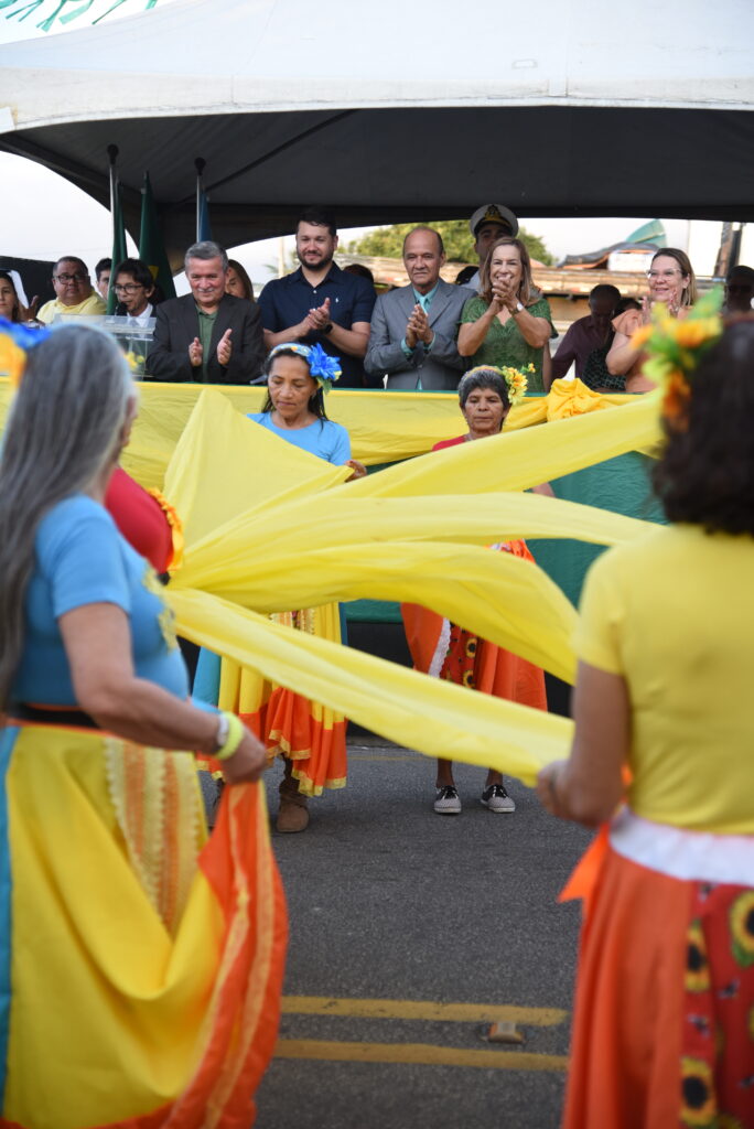 Desfile Cívico em Parnamirim Celebra o 7 de Setembro com Grande Participação