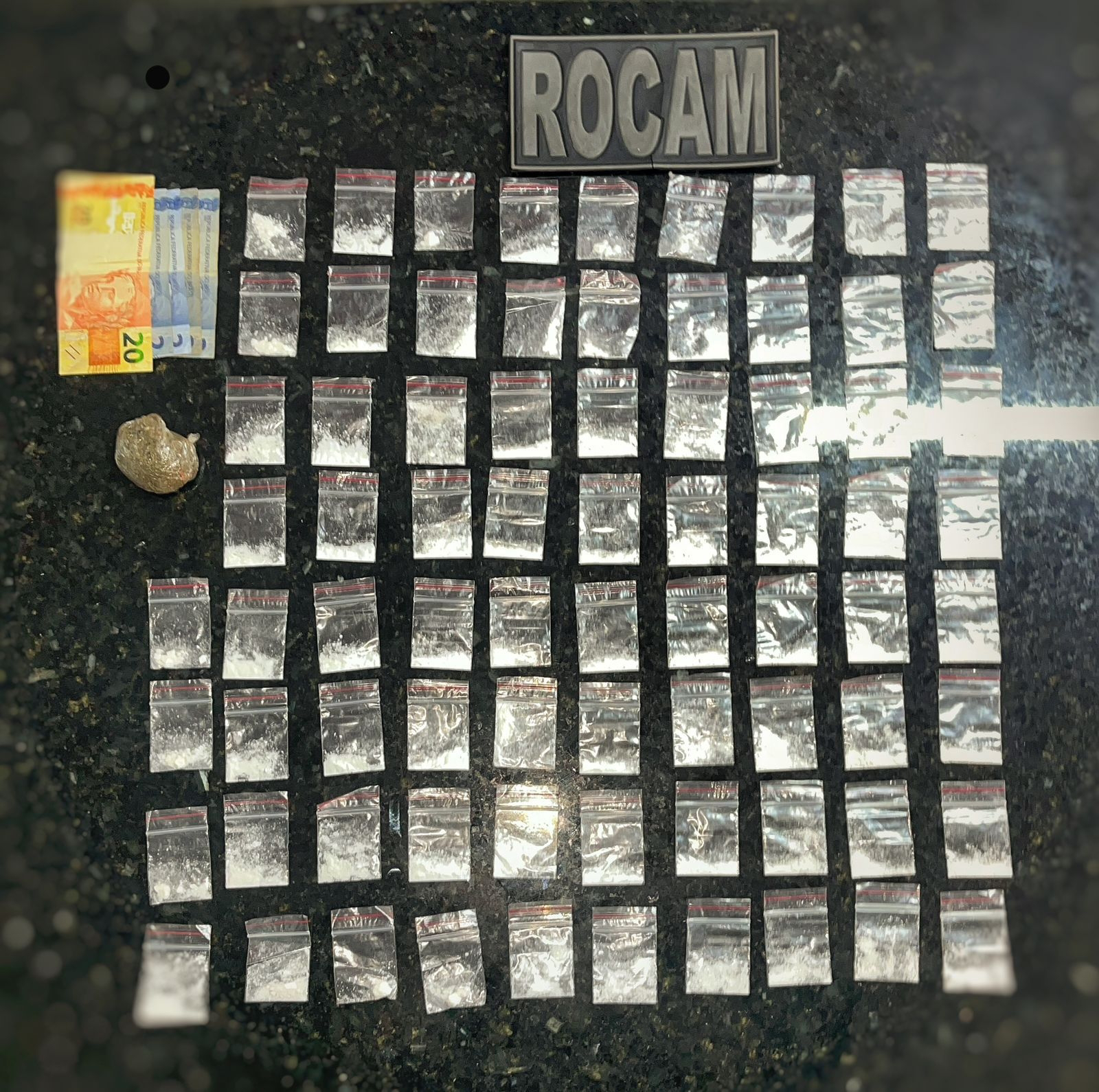 ROCAM apreende drogas no bairro Nova Cidade em Natal