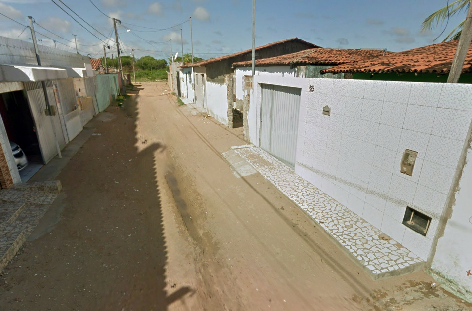 Incompetência ou Descaso? Moradores do Câmara Cascudo sofrem com poste apagado há três meses e cobram Sensur e Cosern