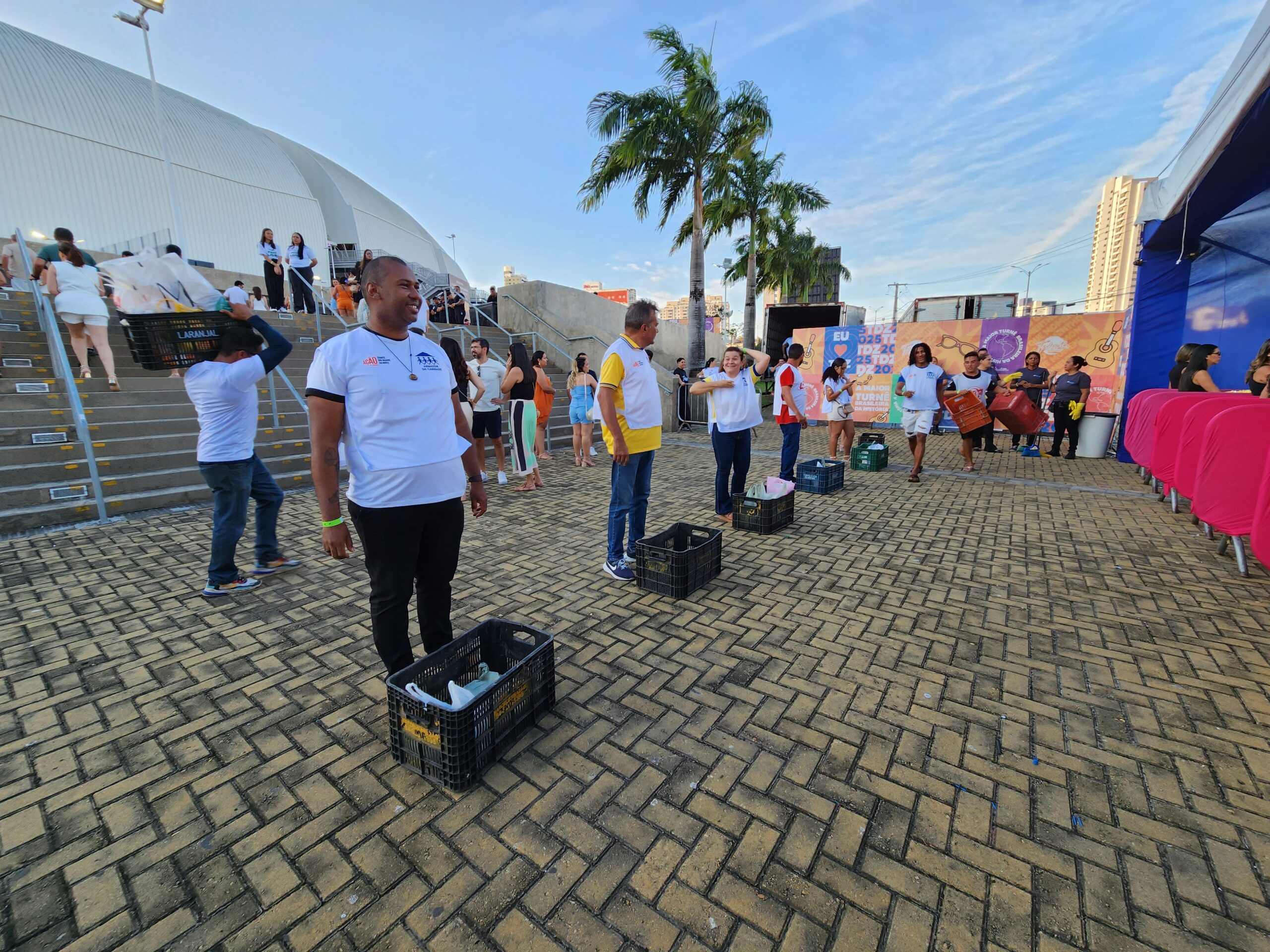 Tardezinha arrecada 17 toneladas de alimentos em Natal e leva solidariedade a milhares de famílias
