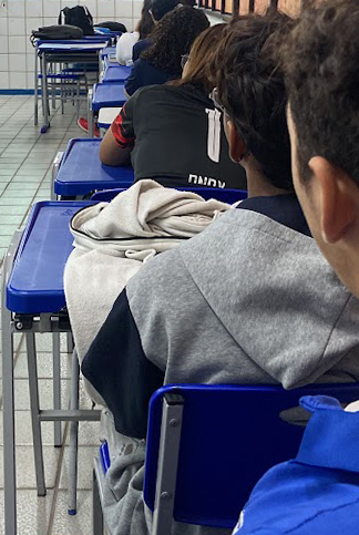 Sem licitação própria, Prefeitura de Parnamirim recorre a “carona” de R$ 8,7 milhões para comprar móveis para escolas